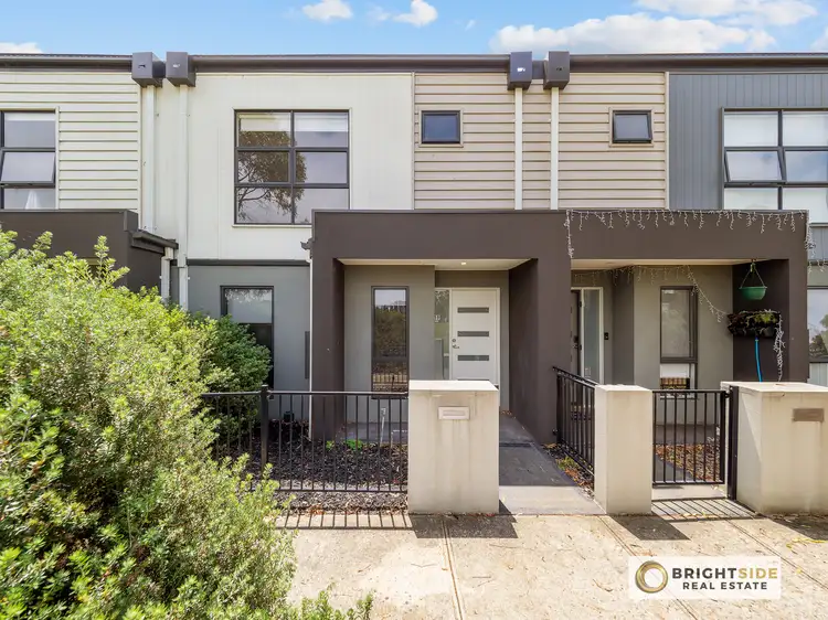 19 Carroll Walk, Pakenham VIC 3810