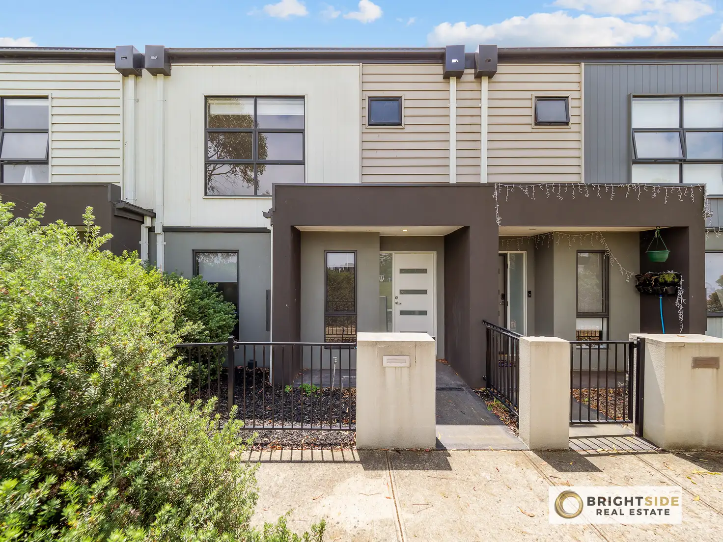 Main view of Homely townhouse listing, 19 Carroll Walk, Pakenham VIC 3810