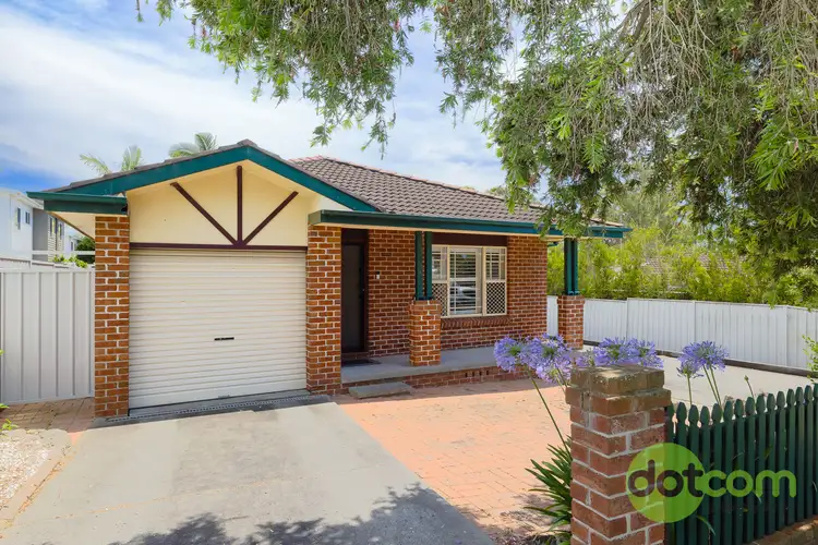 1/10 Mort Street, Shortland NSW 2307