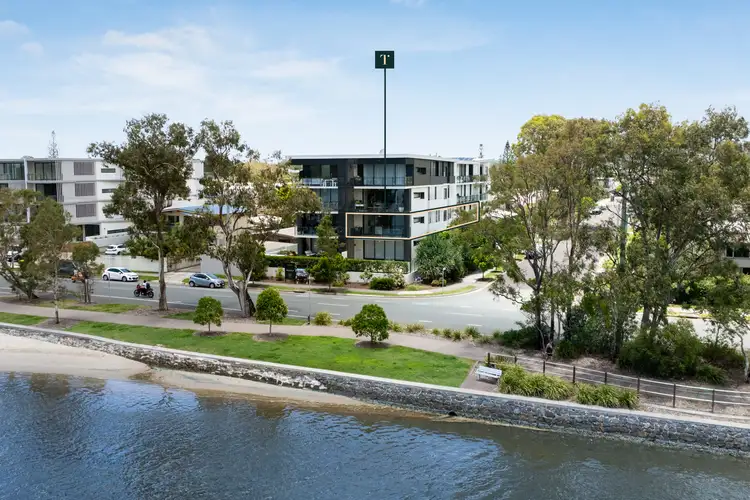 4/27 Bradman Avenue, Maroochydore QLD 4558
