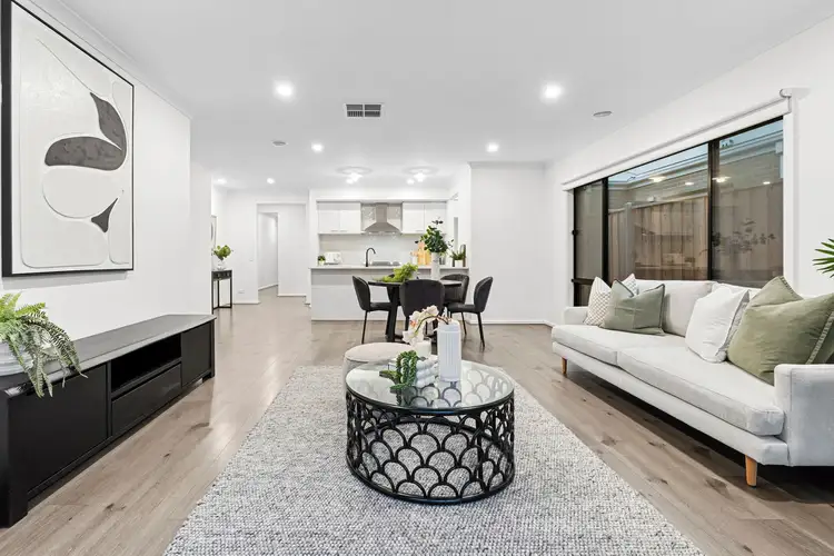 11 Dreamer Circuit, Mount Duneed VIC 3217