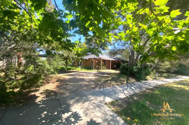 Second view of Homely house listing, 1 Hosking Court, Pakenham VIC 3810
