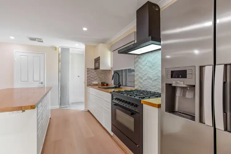 Fourth view of Homely house listing, 15 Kirin Way, Maddington WA 6109