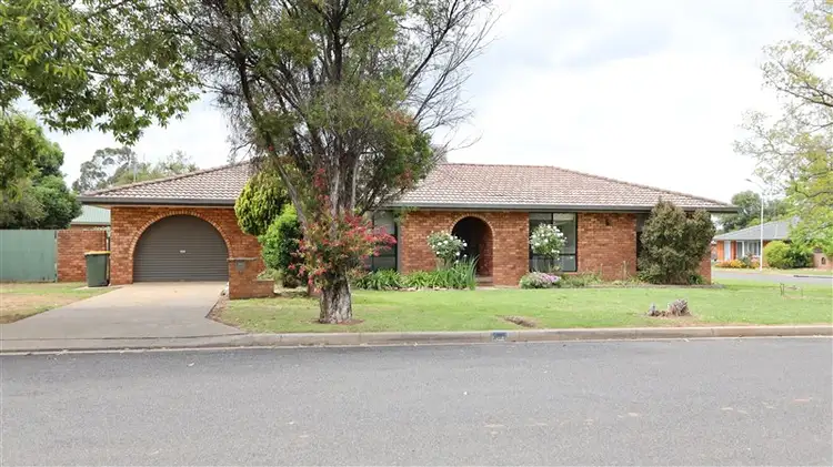 14 Chelsea Crescent