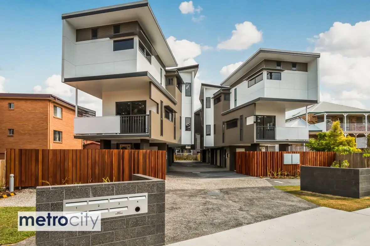 Main view of Homely townhouse listing, 4/173 Sir Fred Schonell Drive, St Lucia QLD 4067