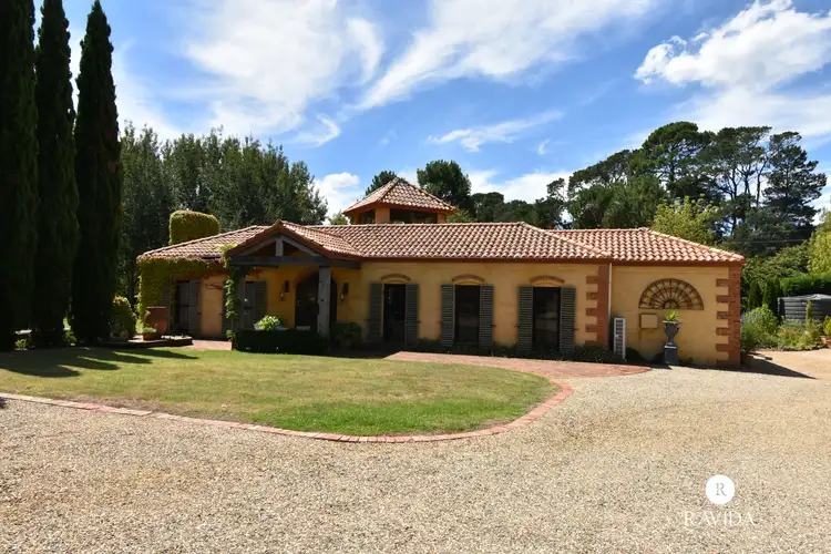 24 STANLEY ROAD, Stanley VIC 3747