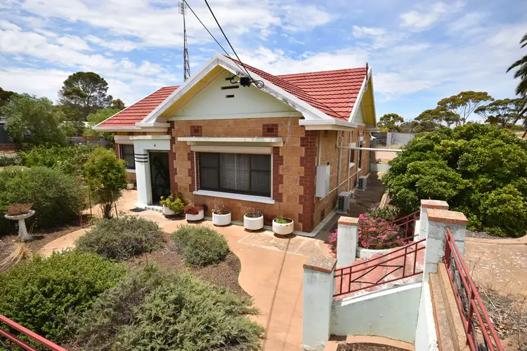 10 King George Street