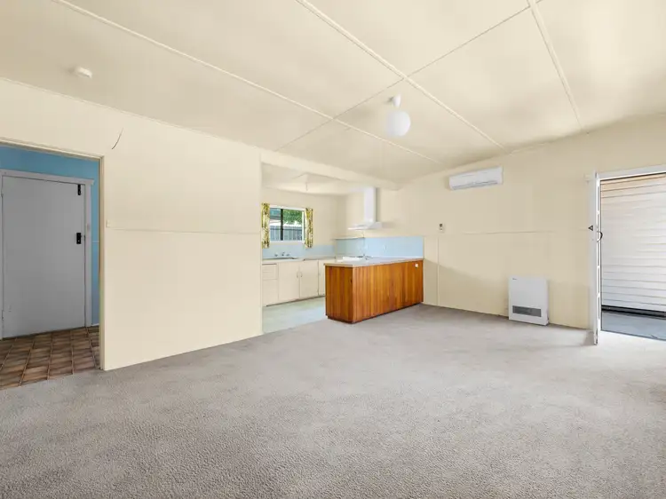 Second view of Homely unit listing, 2/6 Charman Avenue, Euroa VIC 3666