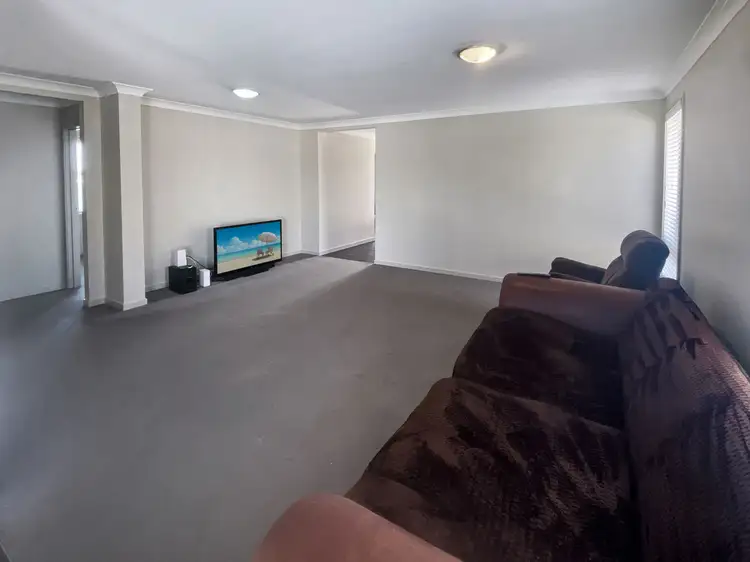 Second view of Homely house listing, 5 Devlin Close, Leeton NSW 2705
