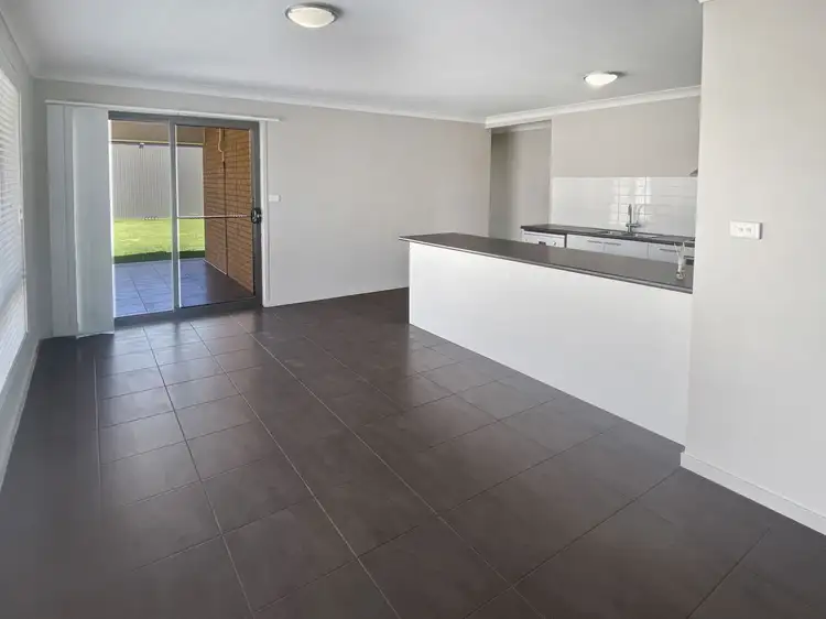 Third view of Homely house listing, 5 Devlin Close, Leeton NSW 2705