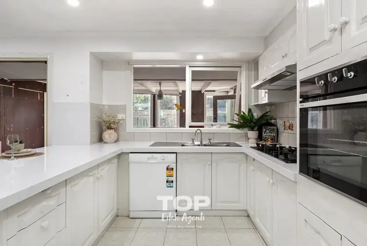 Fifth view of Homely house listing, 11 Franks Way, Cranbourne North VIC 3977