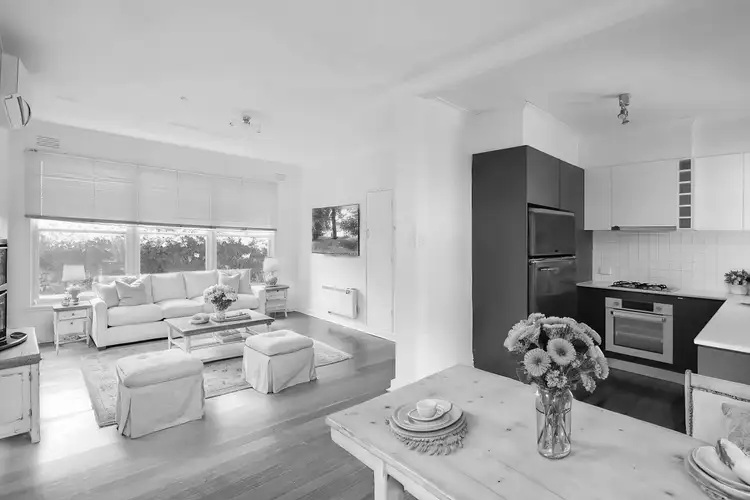 Second view of Homely apartment listing, 23/3 Bickleigh Street, Glen Iris VIC 3146