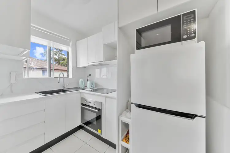 Fourth view of Homely apartment listing, 31/12-16 Goulburn Street, Warwick Farm NSW 2170