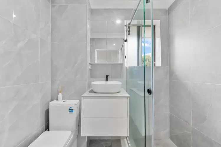 Sixth view of Homely apartment listing, 31/12-16 Goulburn Street, Warwick Farm NSW 2170