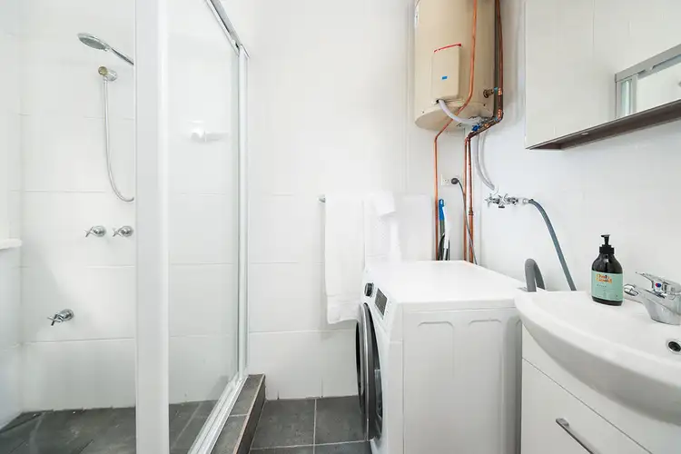 Fifth view of Homely studio listing, 13/1A Roslyn Street, Potts Point NSW 2011