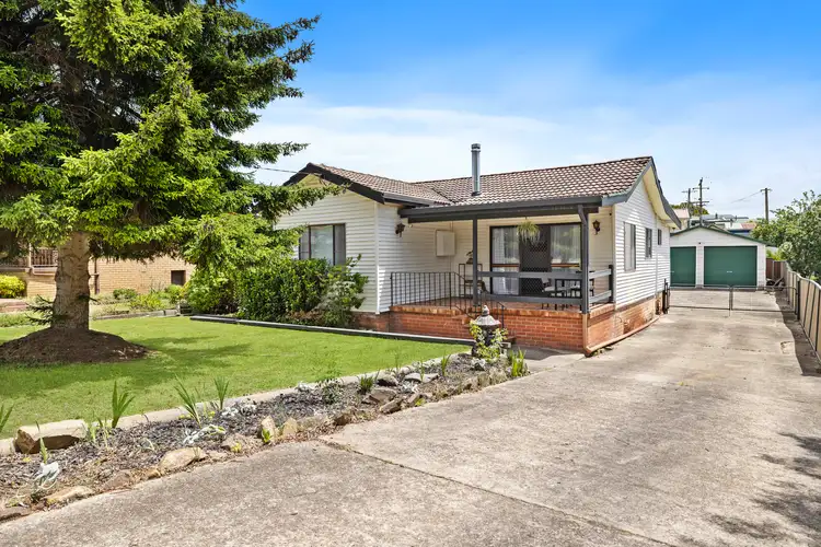36 Stewart Street, Bowenfels NSW 2790