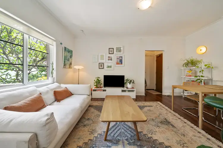 Main view of Homely apartment listing, 10/9 Esplanade, Elizabeth Bay NSW 2011