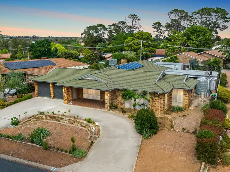 Main view of Homely house listing, 33 Twelvetrees Crescent, Florey ACT 2615