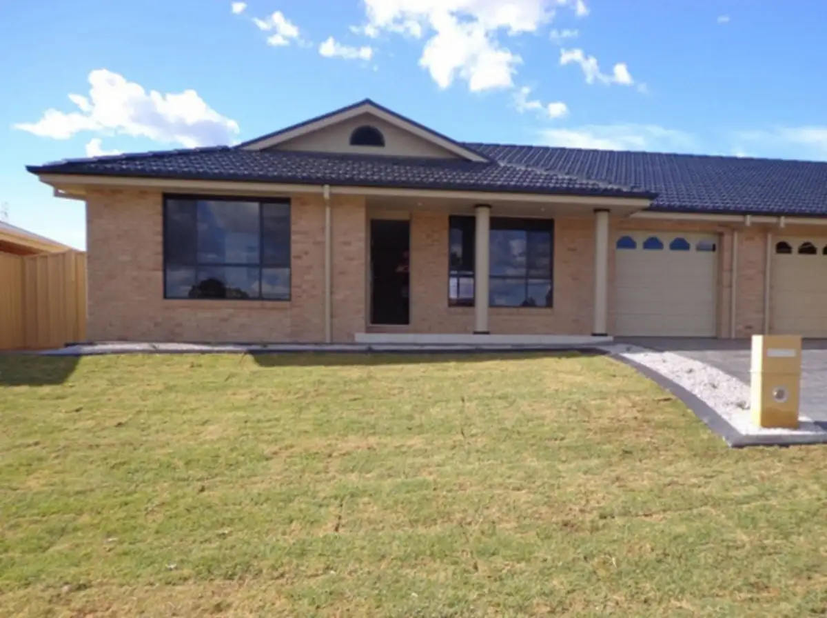 Main view of Homely semi-detached listing, 7 Terrazzo Court, Dubbo NSW 2830