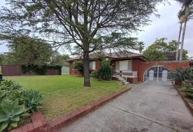 27 Gordon Avenue, Ingleburn NSW 2565