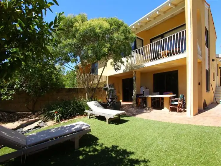 22 Salvado Street