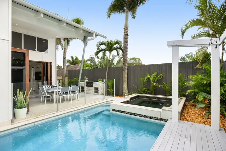 17 Dalpura Street, Buddina QLD 4575