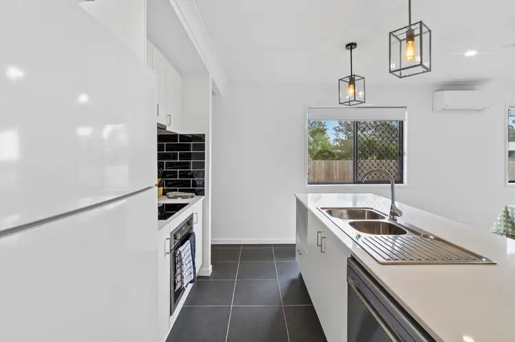 32 Manuka Road, Logan Village QLD 4207