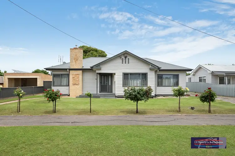 32 TARNAGULLA ROAD