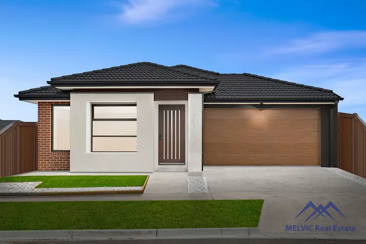 16 Ballina Crescent