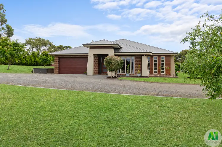 24 Tully Lane, Bolwarra VIC 3305