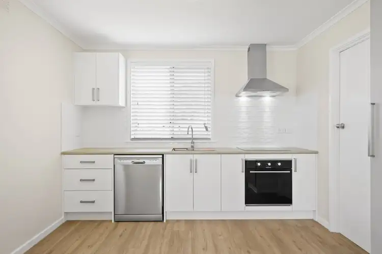 8 Hammond Avenue, George Town TAS 7253