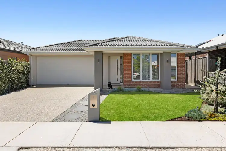 22 Arnold Circuit, Charlemont VIC 3217