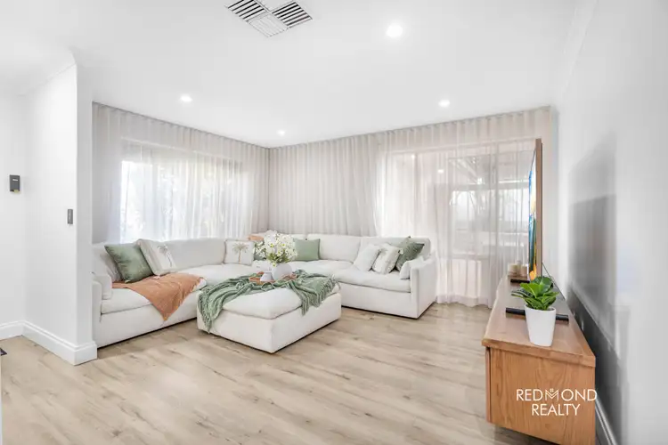 242 Trappers Drive, Woodvale WA 6026