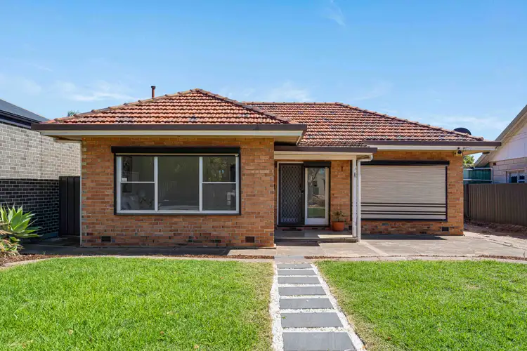 1 Vine Street, Taperoo SA 5017