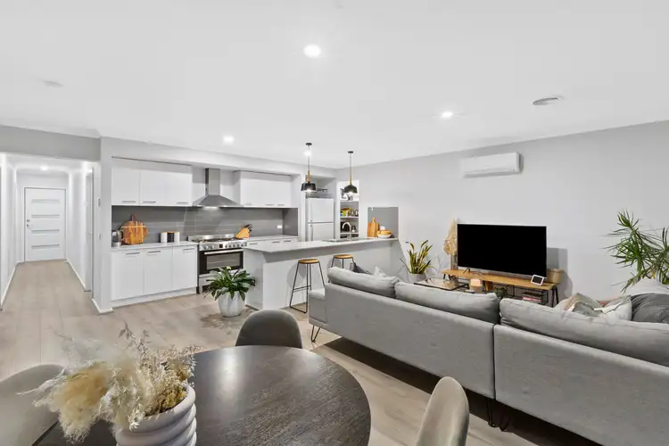 17 Samwell Street, Charlemont VIC 3217