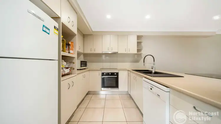 Sixth view of Homely apartment listing, 2/3 Bindaree Way, Ocean Shores NSW 2483