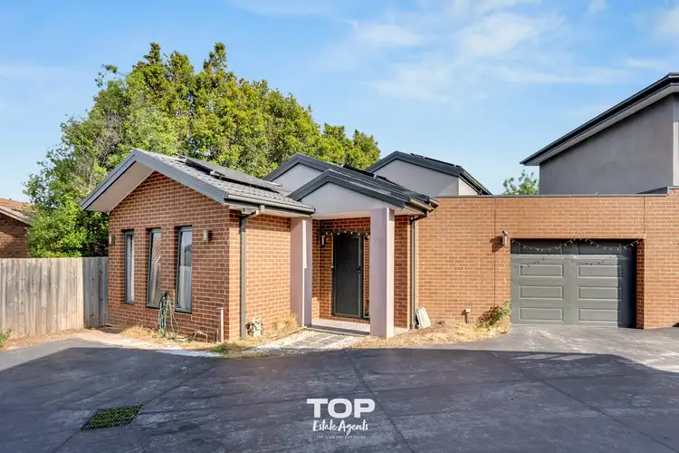 Main view of Homely unit listing, 4/5 Dortad Court, Hampton Park VIC 3976