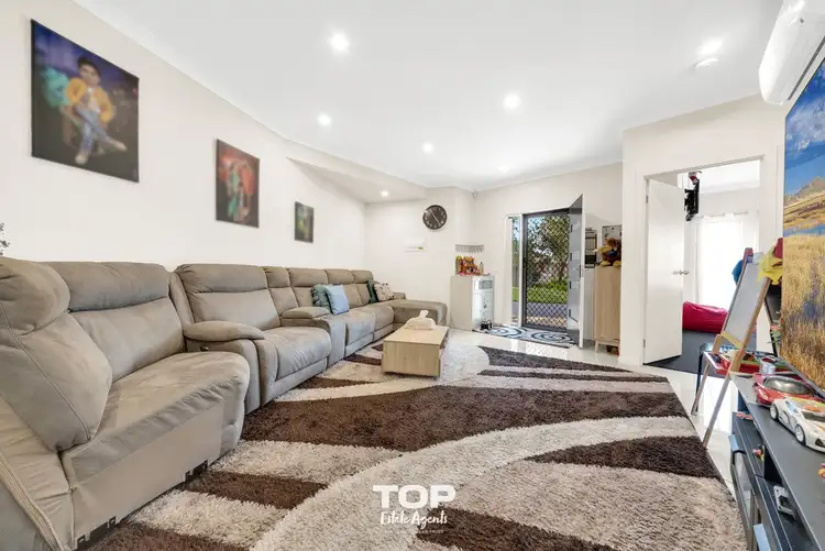 Second view of Homely unit listing, 4/5 Dortad Court, Hampton Park VIC 3976