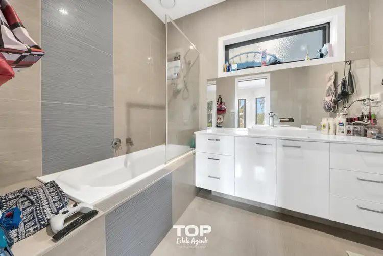 Sixth view of Homely unit listing, 4/5 Dortad Court, Hampton Park VIC 3976