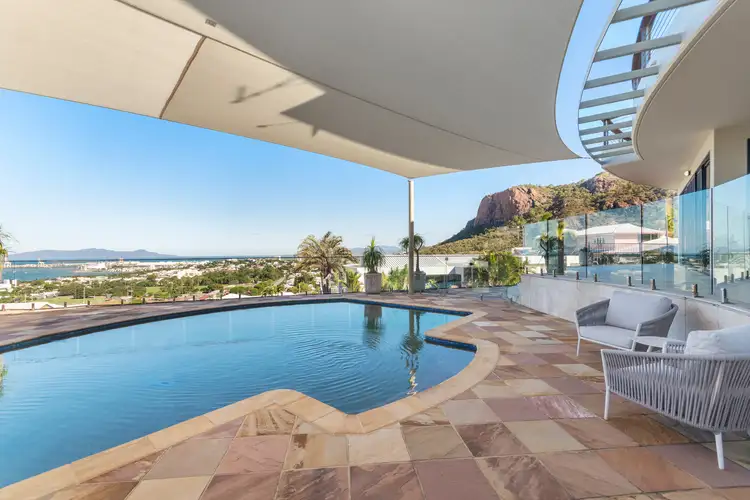 1 Cottesmore Crescent, Castle Hill QLD 4810