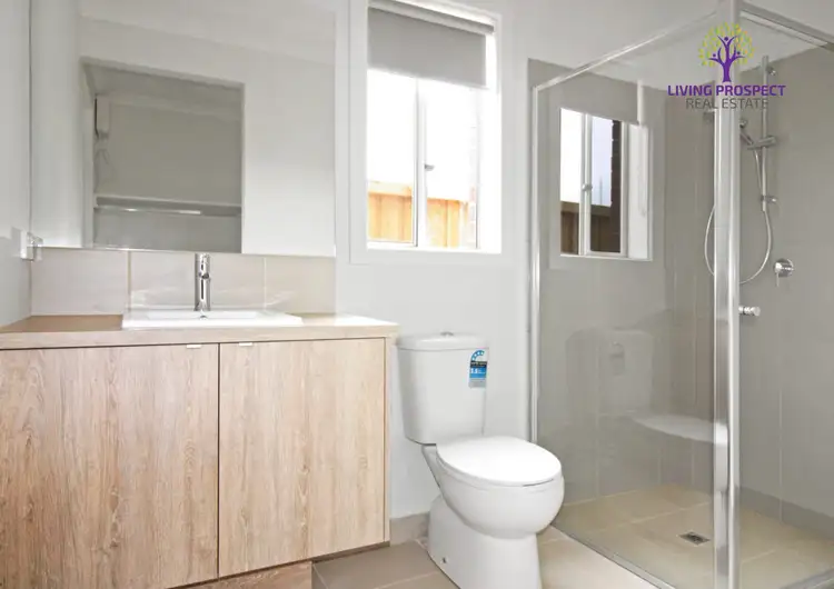 Fifth view of Homely house listing, 17 Wedgebill Circuit, Werribee VIC 3030