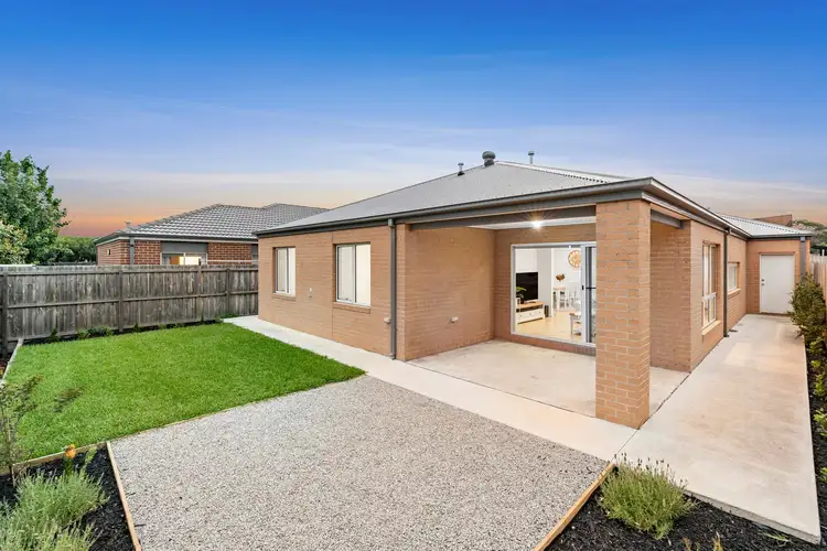 15 Sail Court