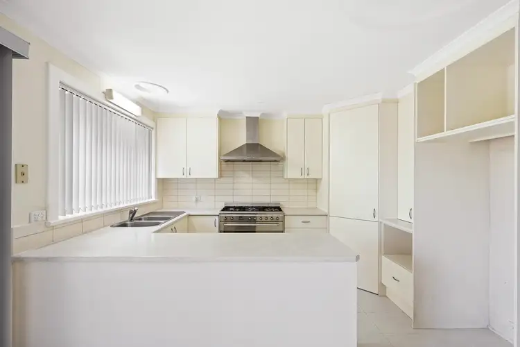 Third view of Homely house listing, 16 Ravenhill Crescent, Endeavour Hills VIC 3802