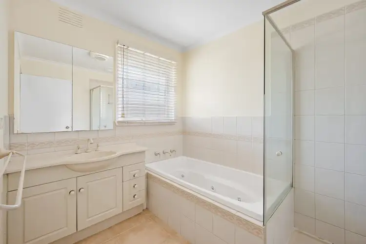 Fourth view of Homely house listing, 16 Ravenhill Crescent, Endeavour Hills VIC 3802