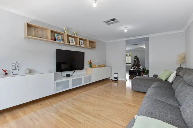 Fourth view of Homely house listing, 10 Bosbaan Place, Champion Lakes WA 6111