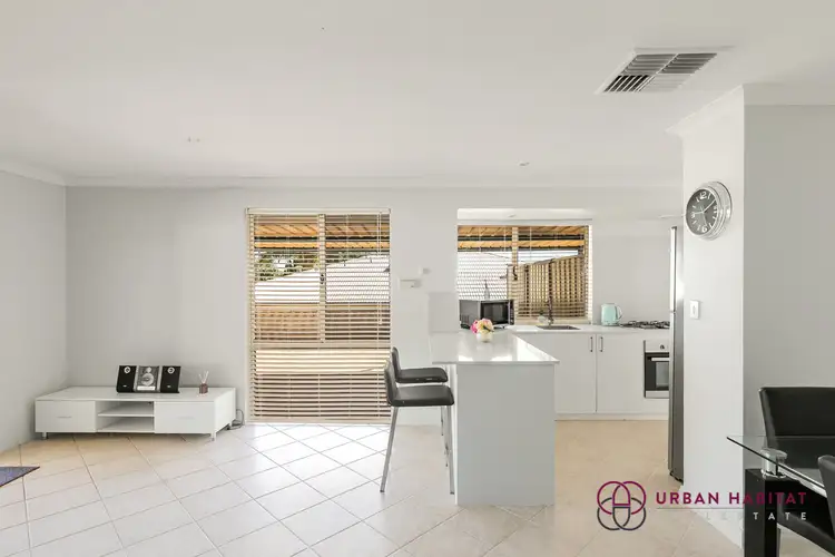 Fifth view of Homely house listing, 11 Werloo Court, Leda WA 6170