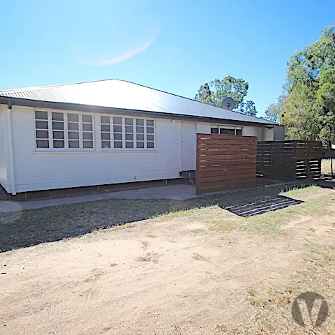 1 Albert Street, Roma QLD 4455
