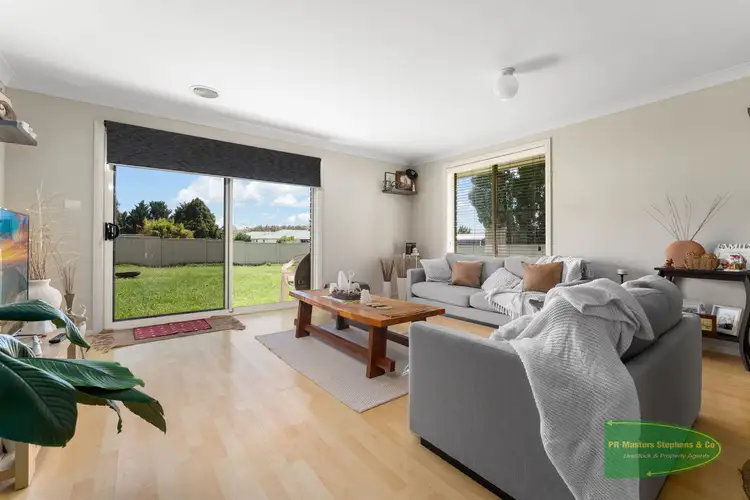 Fifth view of Homely house listing, 6 Hawke, Blayney NSW 2799