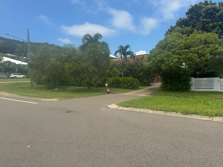 Main view of Homely block of units listing, 2 Burke Street, North Ward QLD 4810