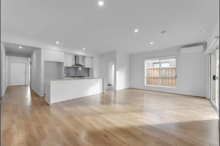 Fourth view of Homely house listing, 4 Gairdner Street, Manor Lakes VIC 3024
